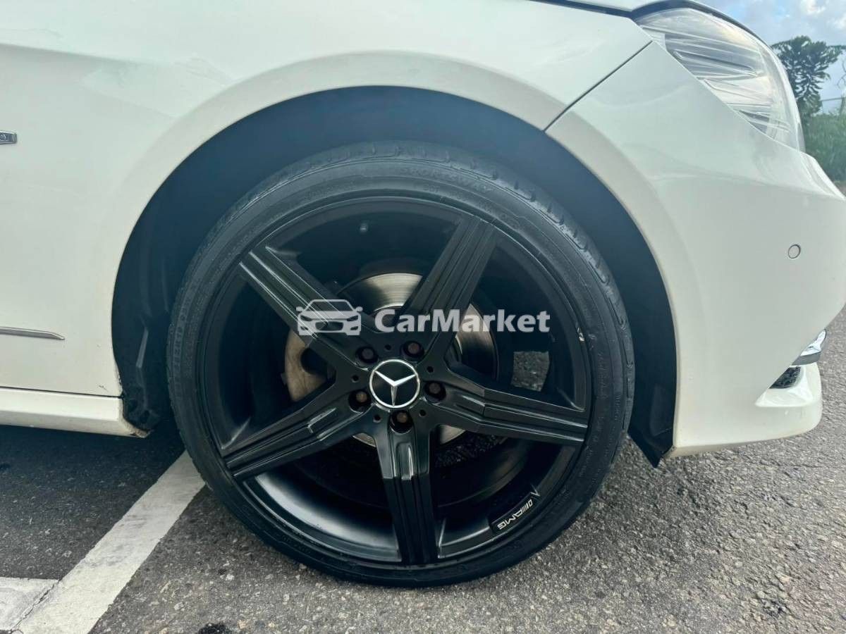 Slider Indicator Image 5