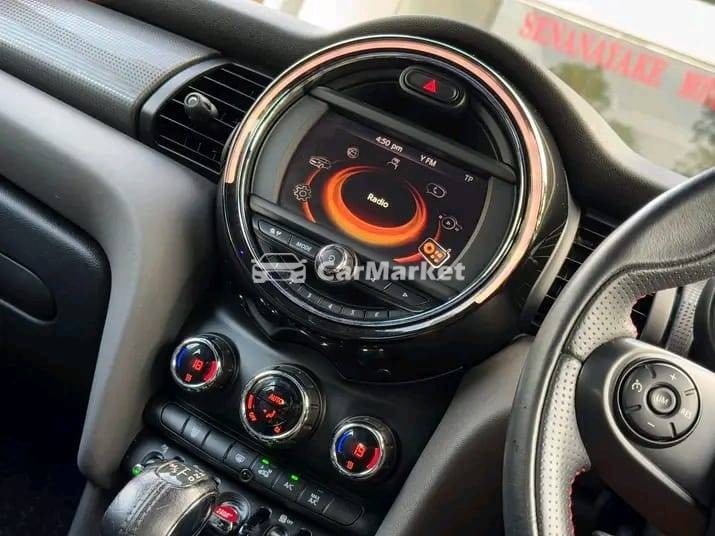 Slider Indicator Image 4