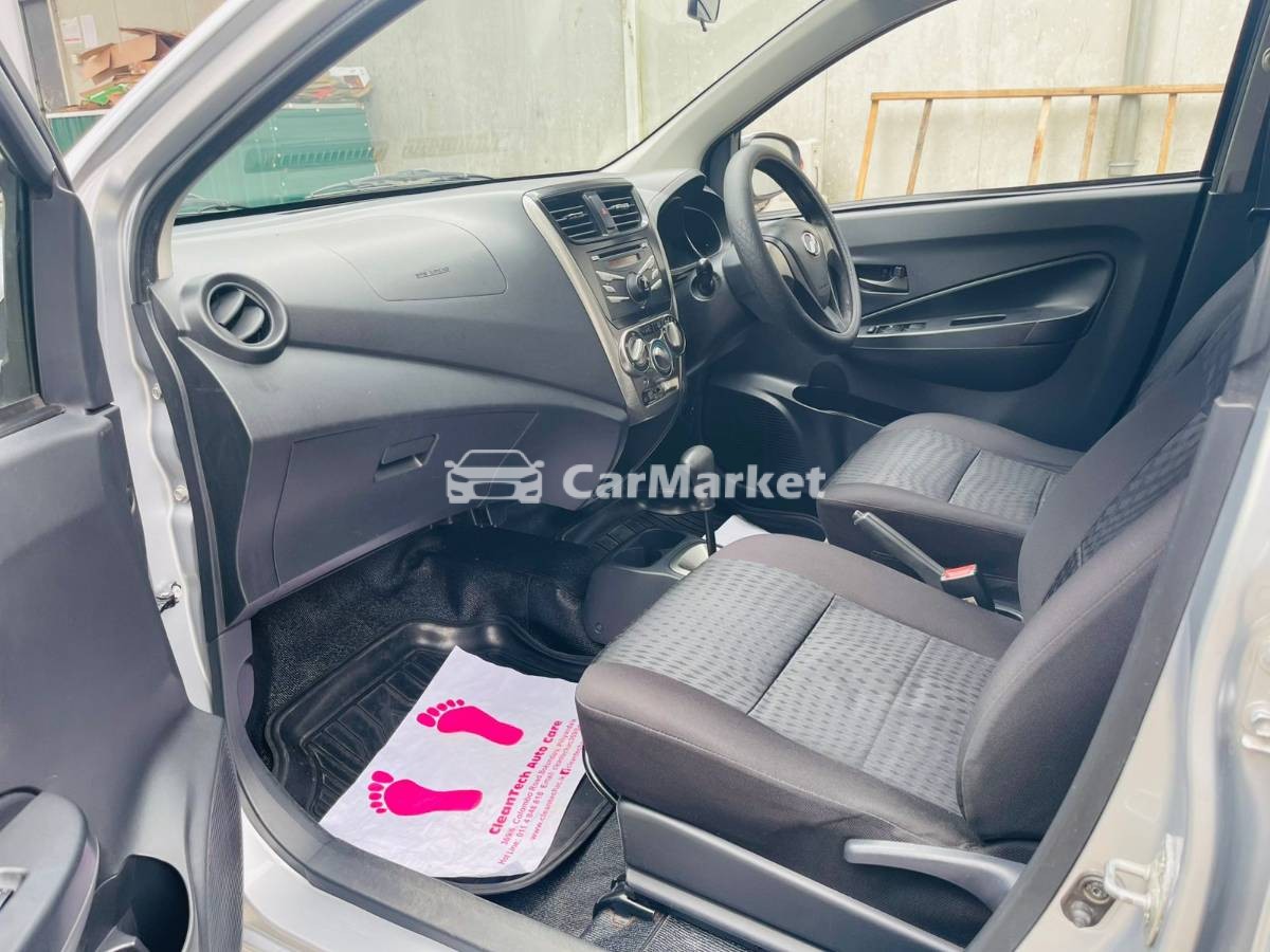 Slider Indicator Image 4