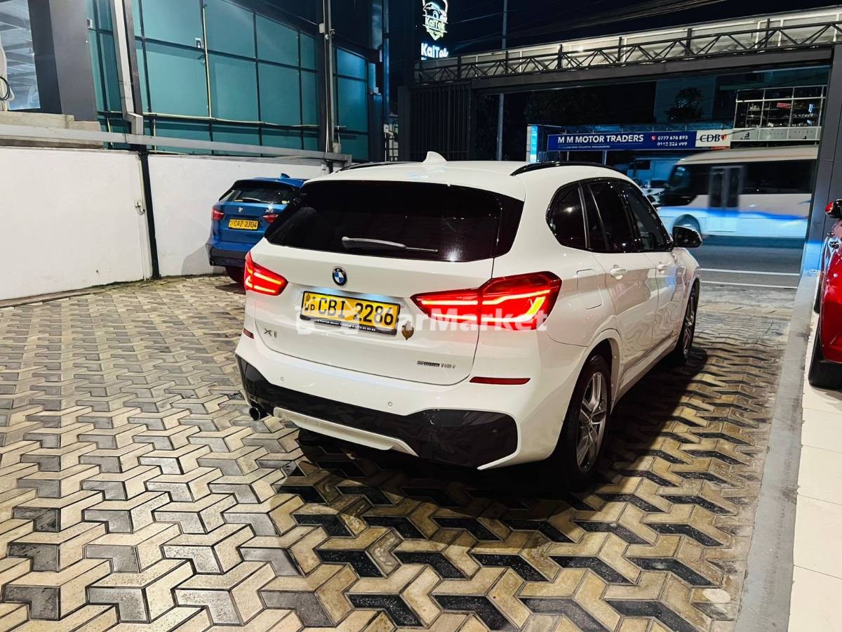 Slider Indicator Image 3