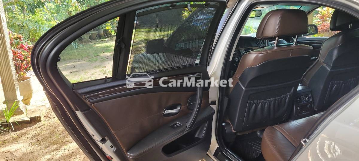 Slider Indicator Image 4