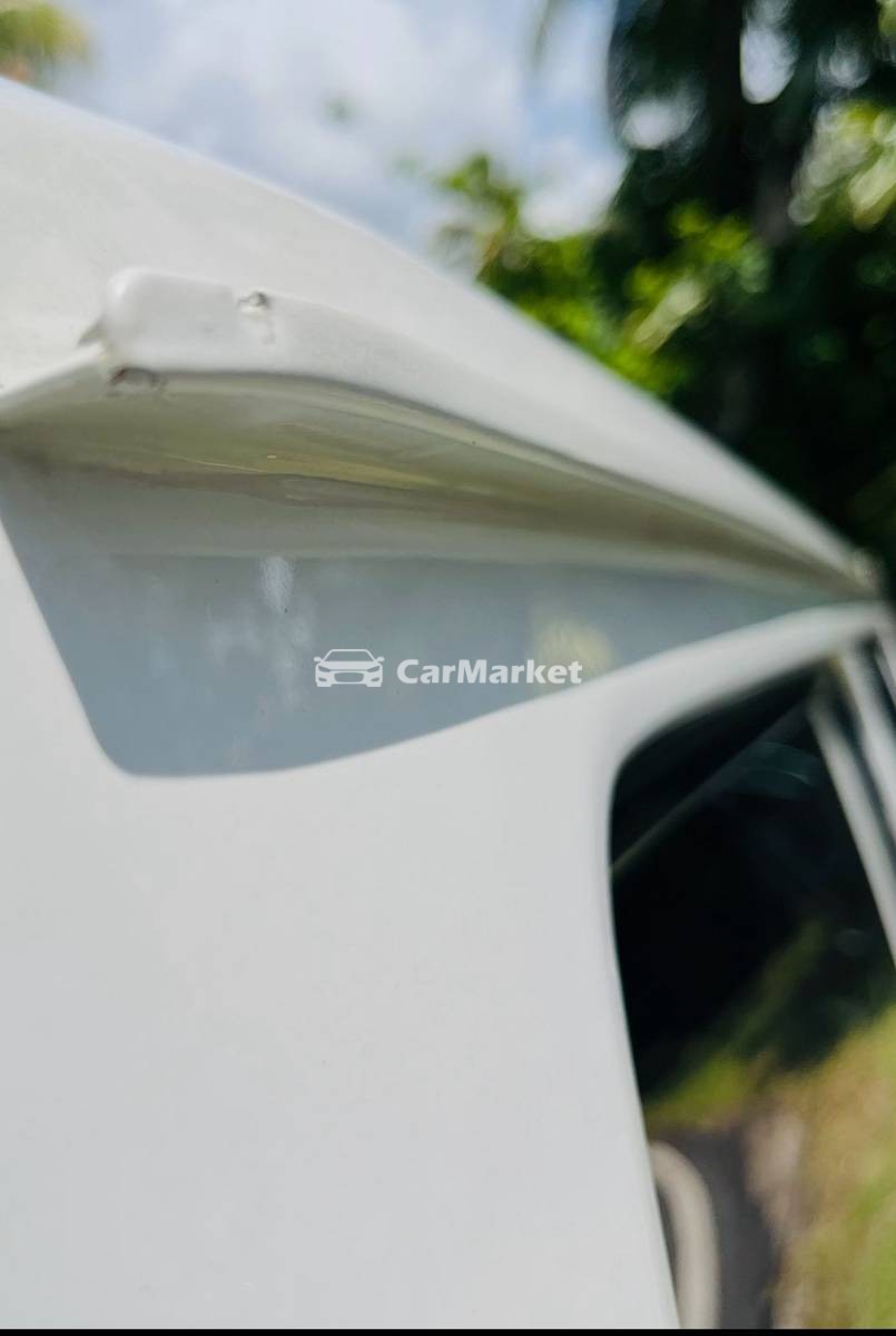 Slider Indicator Image 5