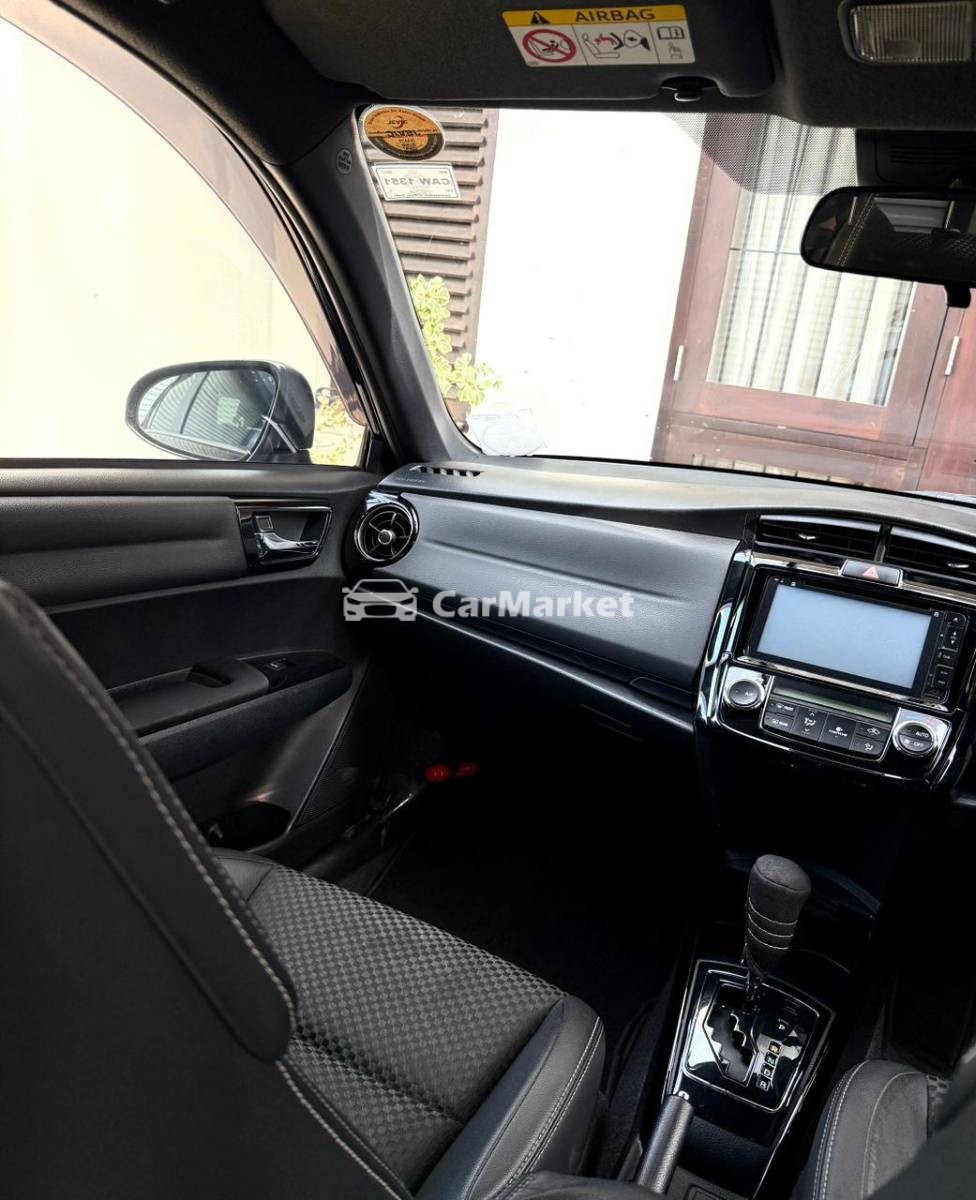 Slider Indicator Image 3