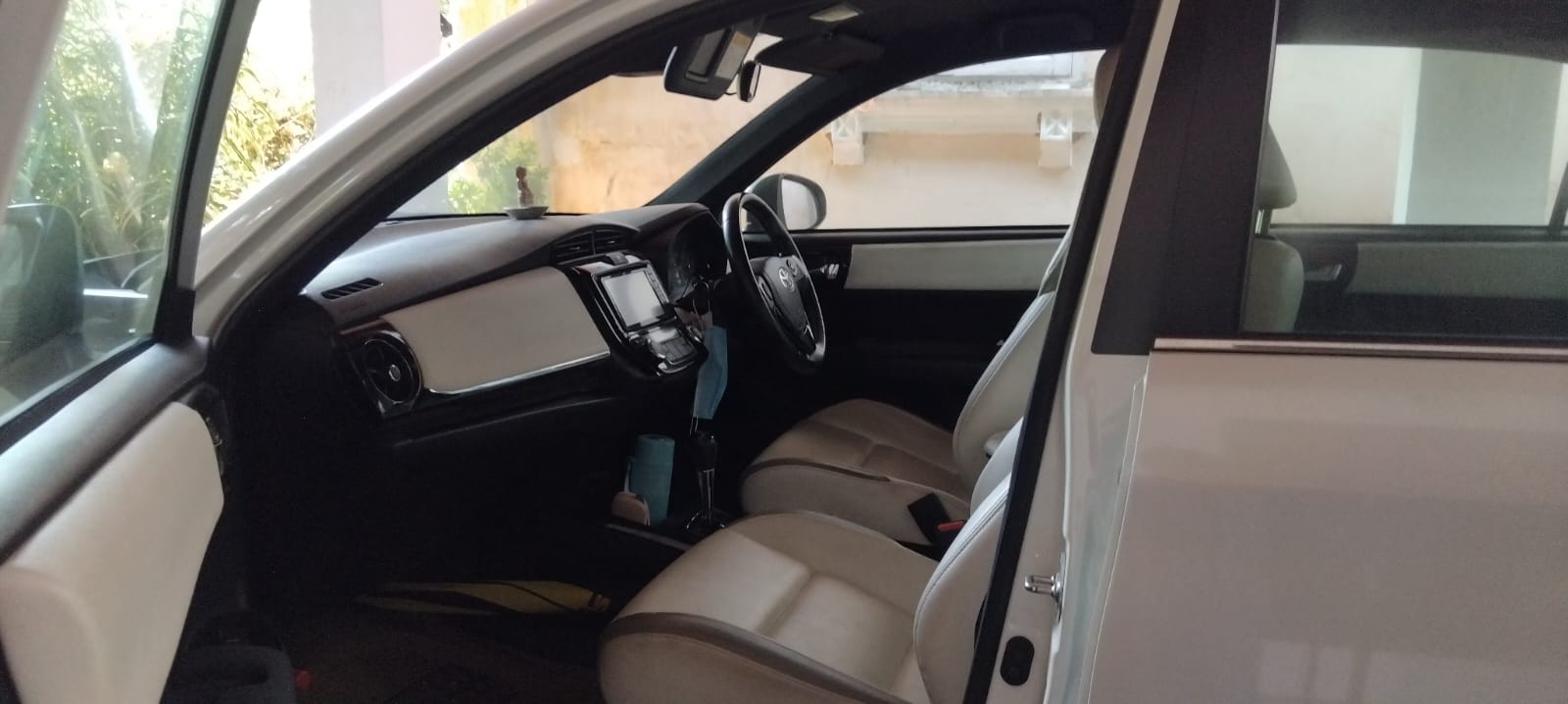 Slider Indicator Image 4